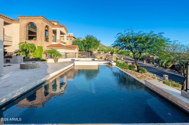 11448 E DREYFUS Avenue, Scottsdale, AZ 85259