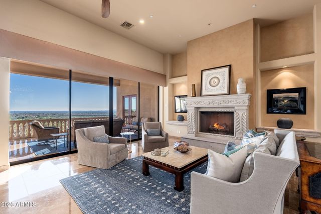 11448 E DREYFUS Avenue, Scottsdale, AZ 85259