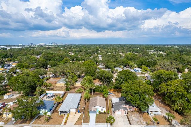 1690 40TH STREET S, St Petersburg, FL 33711