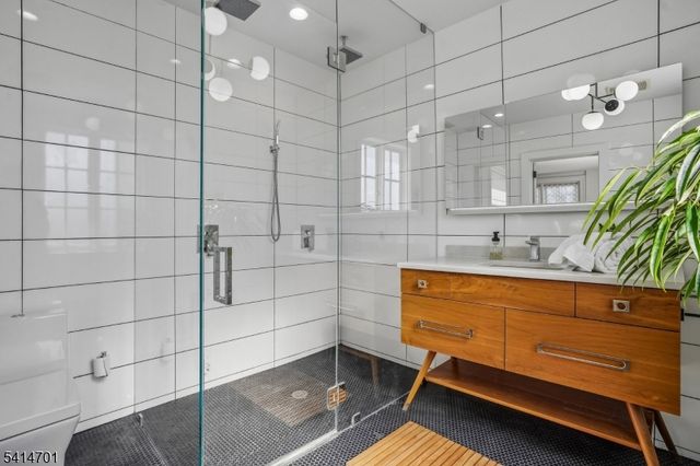 9 Osborne Ter, Maplewood Twp., NJ 07040