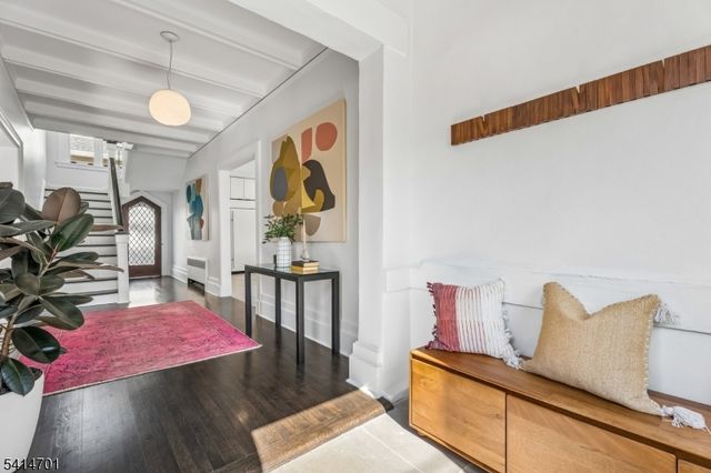 9 Osborne Ter, Maplewood Twp., NJ 07040