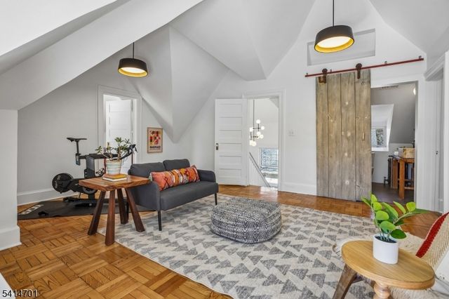 9 Osborne Ter, Maplewood Twp., NJ 07040