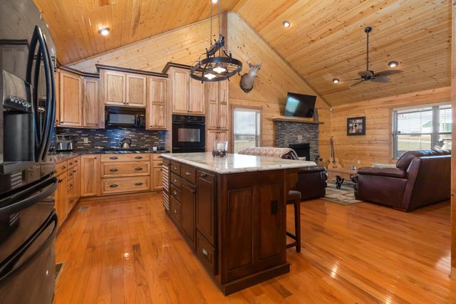 510 Meadow View Drive, Nancy, KY 42544