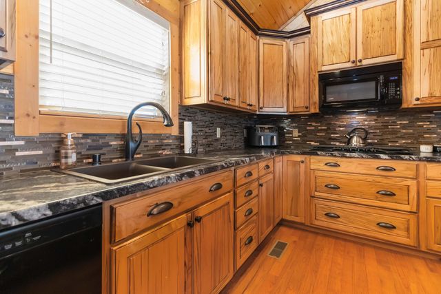 510 Meadow View Drive, Nancy, KY 42544