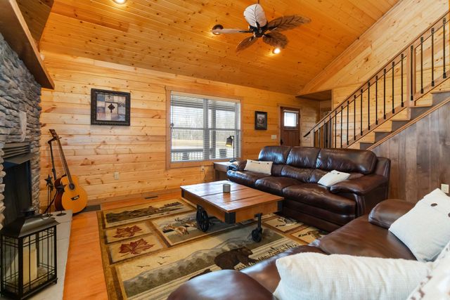 510 Meadow View Drive, Nancy, KY 42544