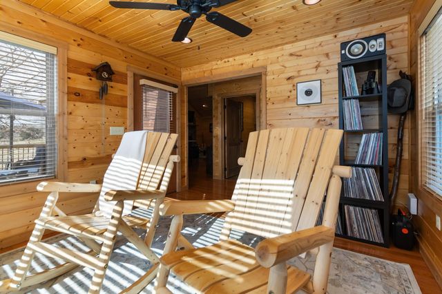 510 Meadow View Drive, Nancy, KY 42544