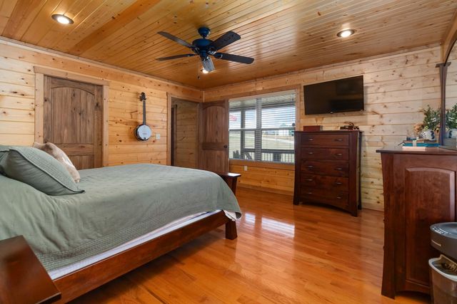 510 Meadow View Drive, Nancy, KY 42544