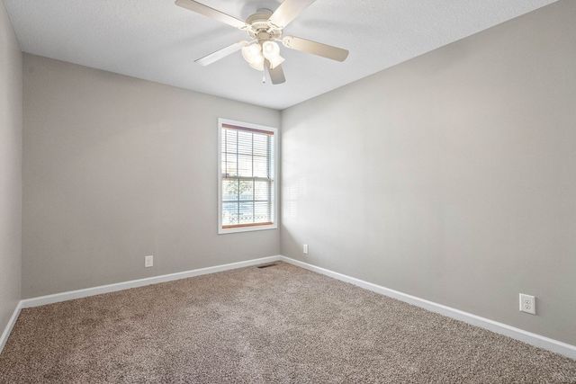 3145 Clydesdale Dr, Clarksville, TN 37043