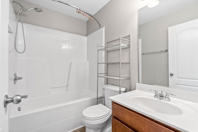 3145 Clydesdale Dr, Clarksville, TN 37043