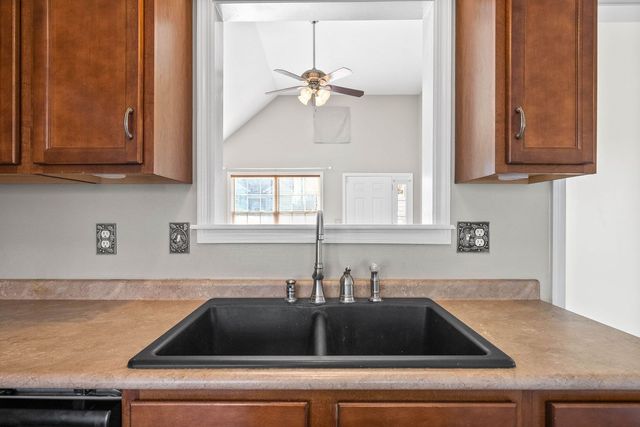 3145 Clydesdale Dr, Clarksville, TN 37043