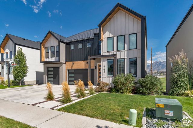 7637 S BRINKERHOFF DR, West Jordan, UT 84084