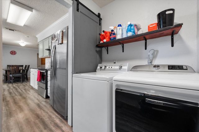 8811 Flint Avenue, Lubbock, TX 79423