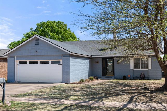 8811 Flint Avenue, Lubbock, TX 79423
