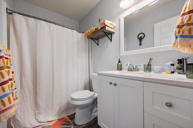 8811 Flint Avenue, Lubbock, TX 79423