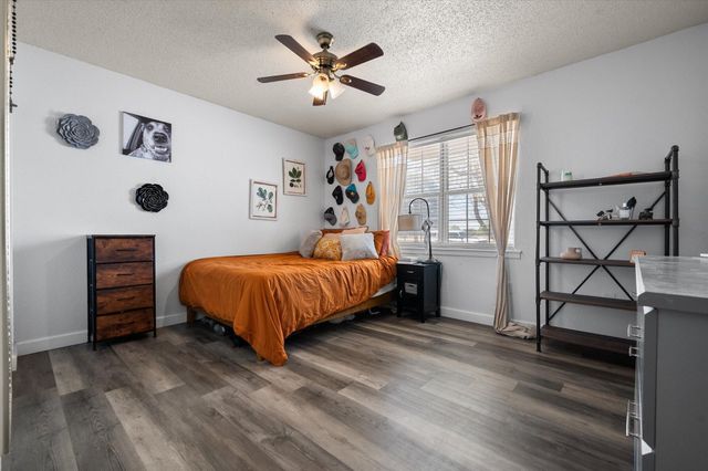 8811 Flint Avenue, Lubbock, TX 79423