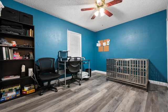 8811 Flint Avenue, Lubbock, TX 79423