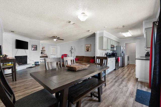 8811 Flint Avenue, Lubbock, TX 79423