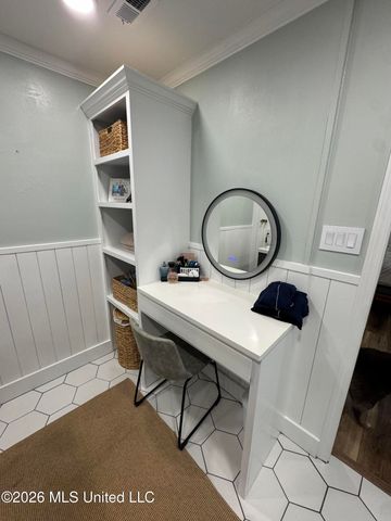 4004 Breezy Hill Lane, Ocean Springs, MS 39564
