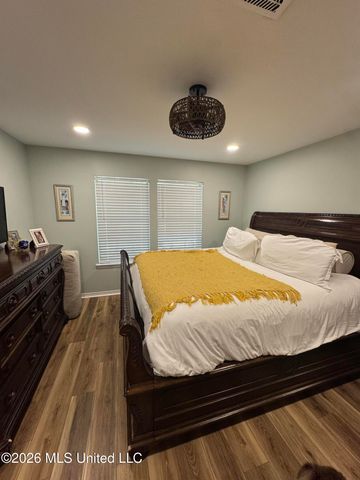 4004 Breezy Hill Lane, Ocean Springs, MS 39564