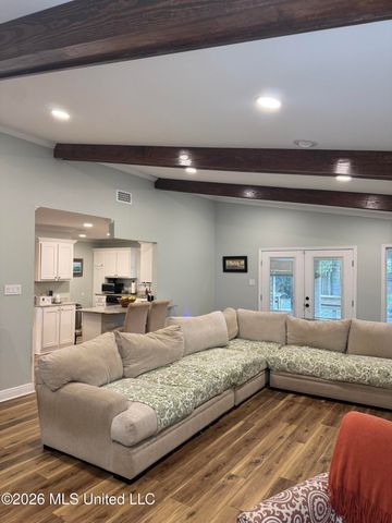 4004 Breezy Hill Lane, Ocean Springs, MS 39564