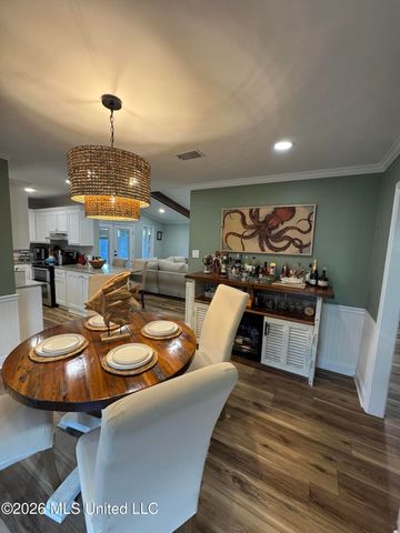 4004 Breezy Hill Lane, Ocean Springs, MS 39564