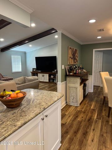 4004 Breezy Hill Lane, Ocean Springs, MS 39564