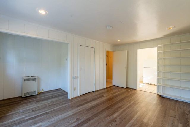 32 Via Ventura, Monterey, CA 93940