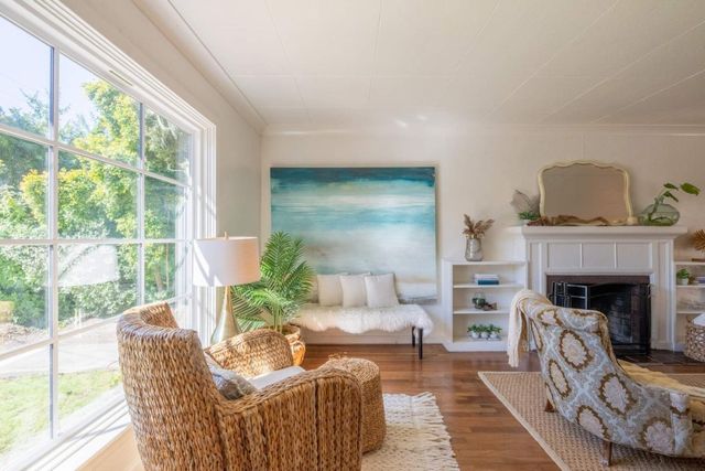 32 Via Ventura, Monterey, CA 93940