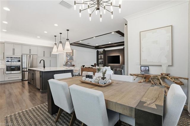 11648 Periwinkle DR, Naples, FL 34120