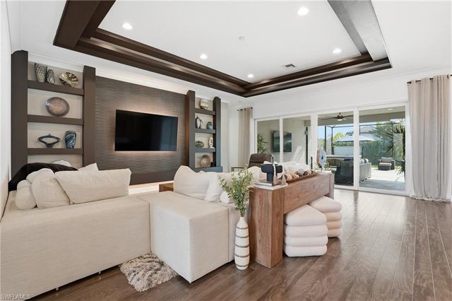 11648 Periwinkle DR, Naples, FL 34120