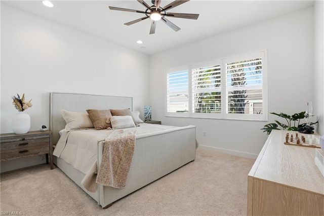 11648 Periwinkle DR, Naples, FL 34120