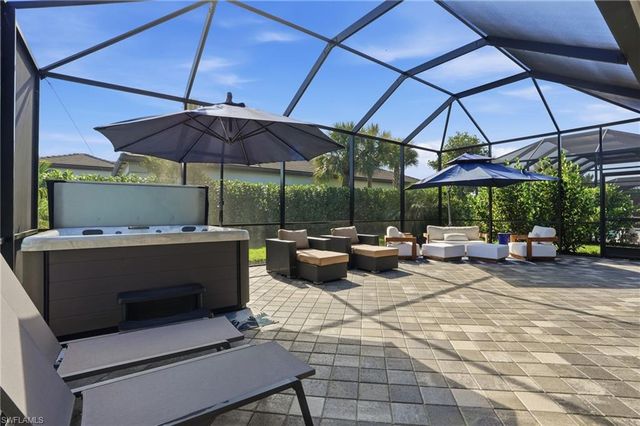 11648 Periwinkle DR, Naples, FL 34120