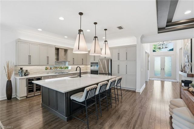 11648 Periwinkle DR, Naples, FL 34120