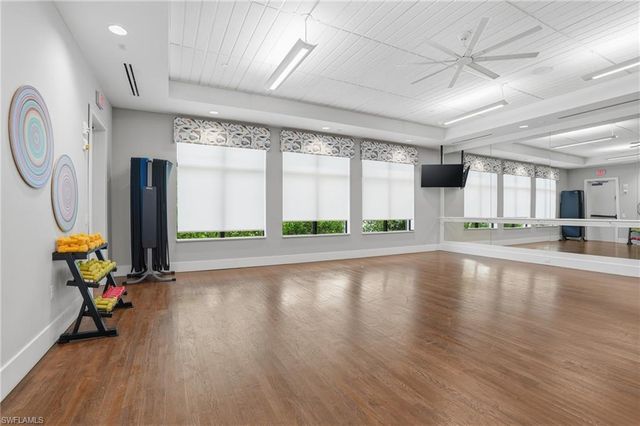 11648 Periwinkle DR, Naples, FL 34120