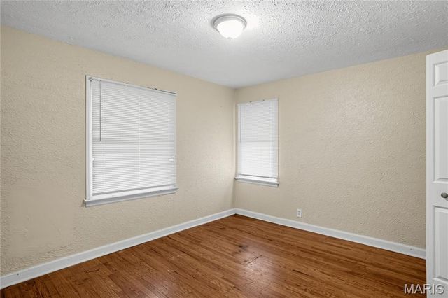 10136 Newbold Drive, St Louis, MO 63137