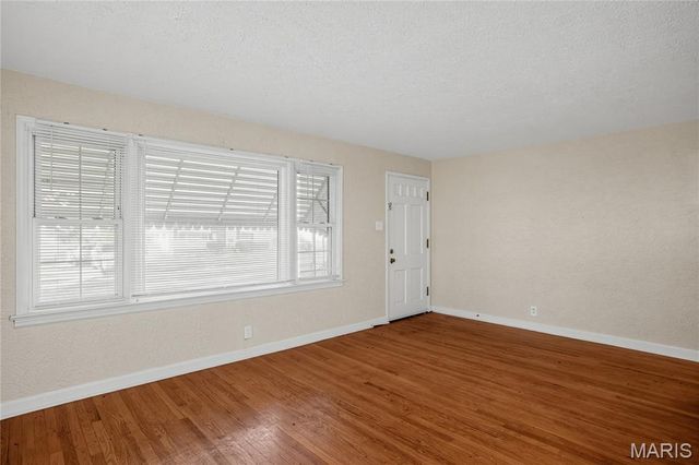 10136 Newbold Drive, St Louis, MO 63137