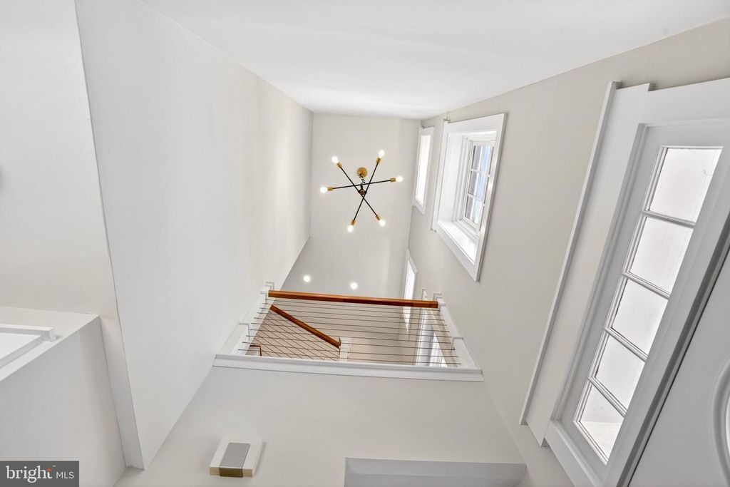 Image 20 of property listing at 109 W MONTGOMERY ST, Baltimore, MD 21230