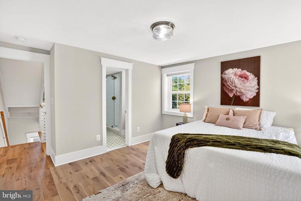 Image 22 of property listing at 109 W MONTGOMERY ST, Baltimore, MD 21230