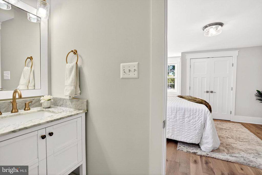 Image 26 of property listing at 109 W MONTGOMERY ST, Baltimore, MD 21230