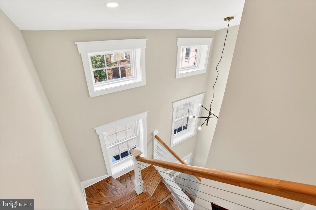 Image 39 of property listing at 109 W MONTGOMERY ST, Baltimore, MD 21230