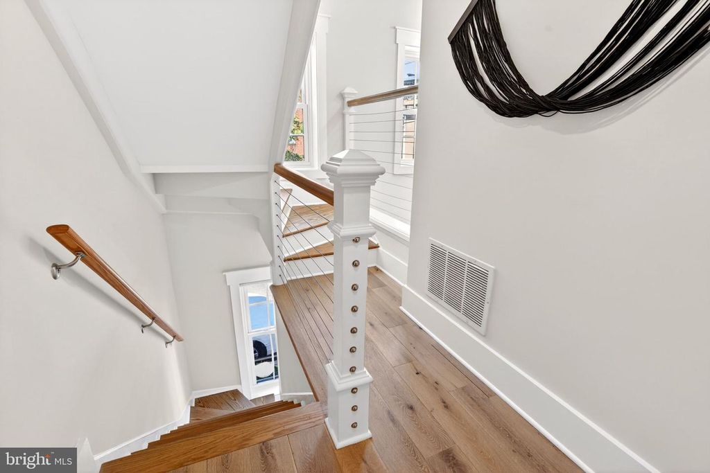Image 40 of property listing at 109 W MONTGOMERY ST, Baltimore, MD 21230