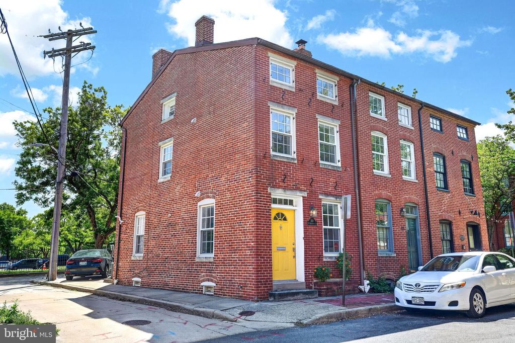 Image 55 of property listing at 109 W MONTGOMERY ST, Baltimore, MD 21230