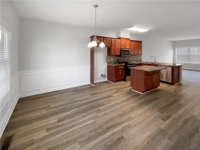 1622 Halliard Drive, Lawrenceville, GA 30043