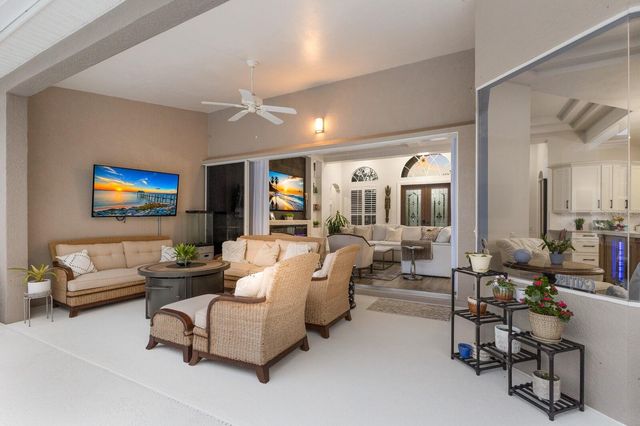 9405 BOXTHORN PLACE, Bradenton, FL 34202