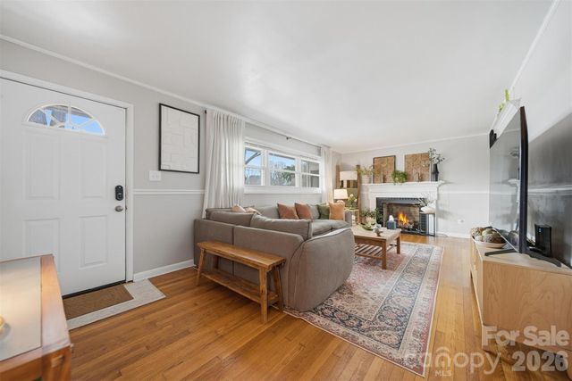 904 15th Street NW, Conover, NC 28613