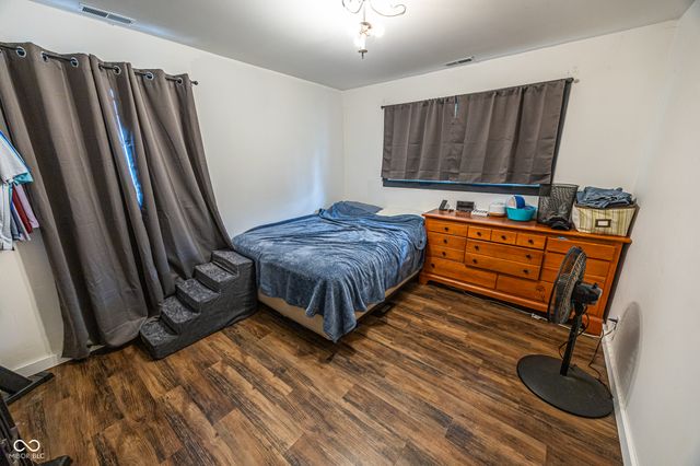 913 Sweetbriar Avenue, Whiteland, IN 46184