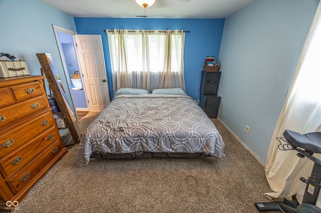 913 Sweetbriar Avenue, Whiteland, IN 46184