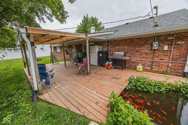 913 Sweetbriar Avenue, Whiteland, IN 46184