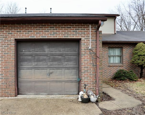 612 S Monroe Street, Millersburg, OH 44654