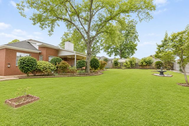 107 Leland Ct, Dothan, AL 36303